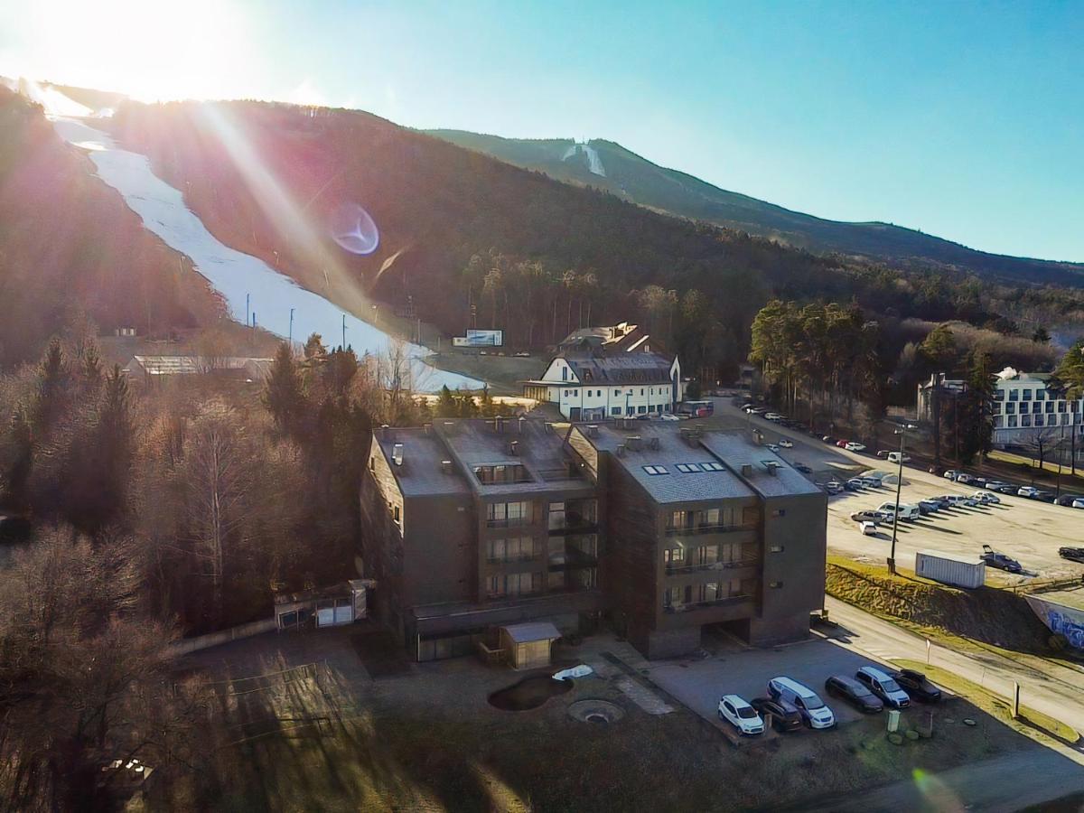 Pohorje Fox Duplex Apartment マリボル エクステリア 写真