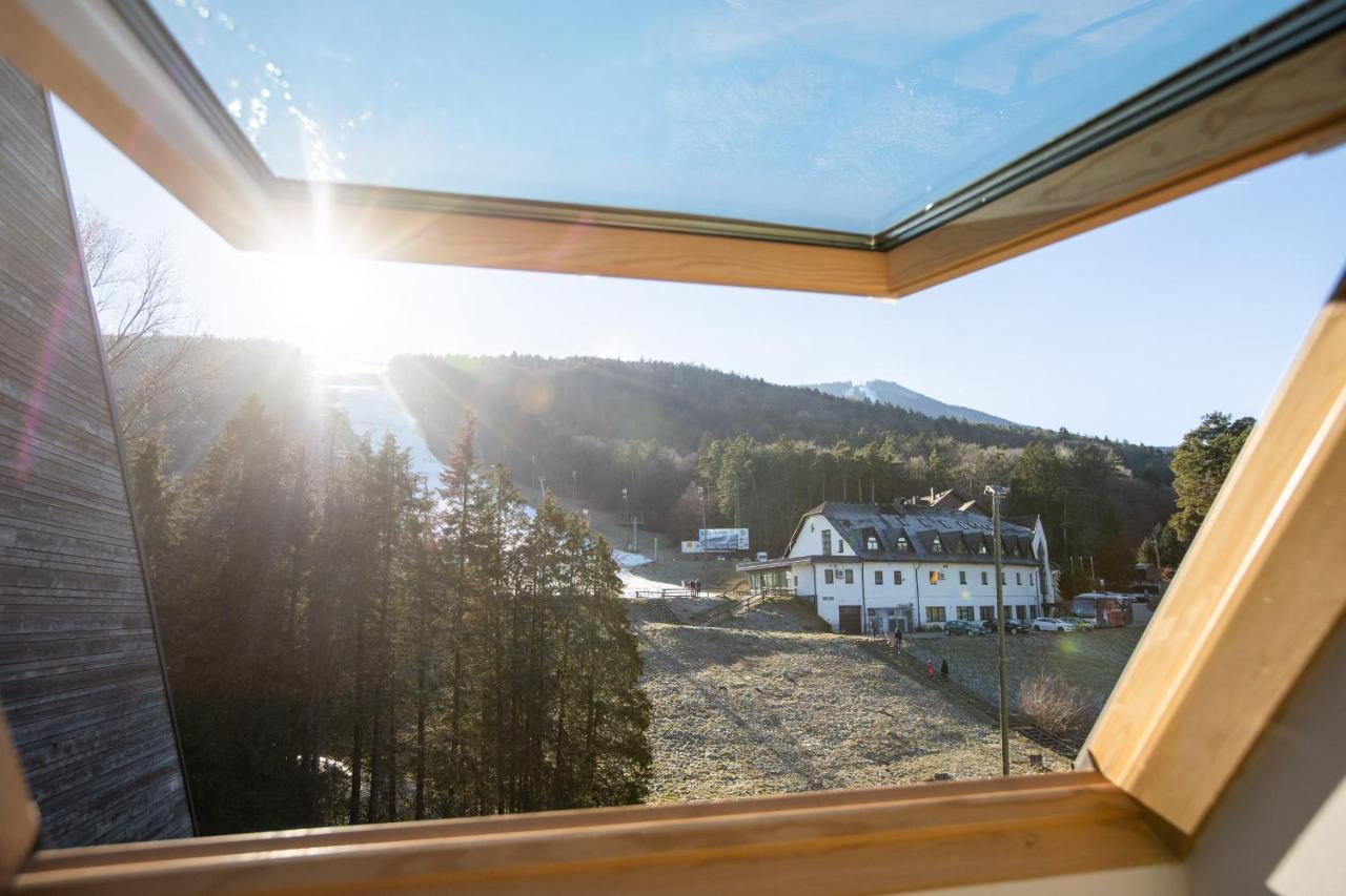 Pohorje Fox Duplex Apartment マリボル エクステリア 写真