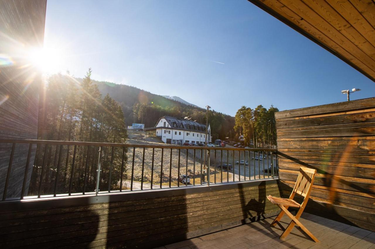 Pohorje Fox Duplex Apartment マリボル エクステリア 写真