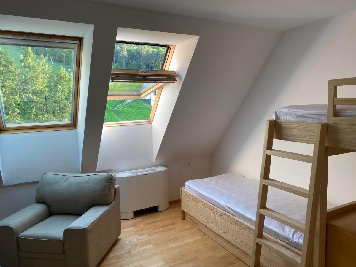 Pohorje Fox Duplex Apartment マリボル エクステリア 写真